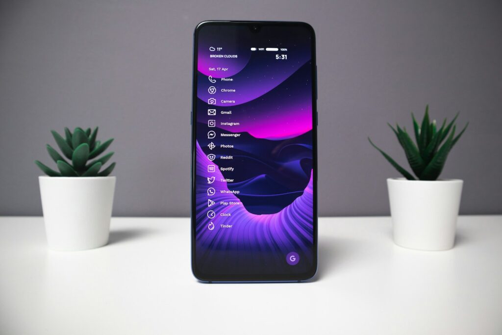 Mobilní telefon střední třídy